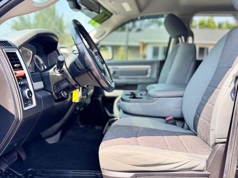 Used 2019 RAM 1500 Big Horn AWD/4WD image 14
