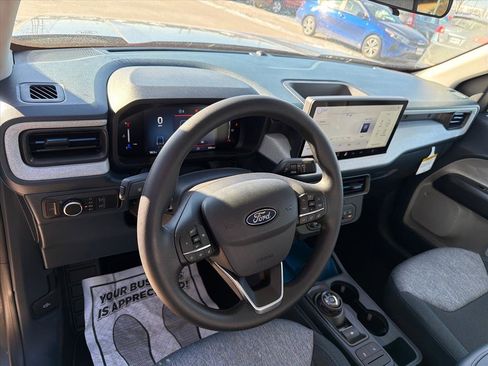 Used 2026 Ford Maverick XLT image 11