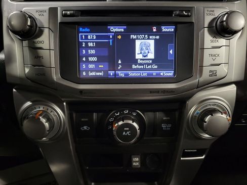 Used 2018 Toyota 4Runner SR5 image 18