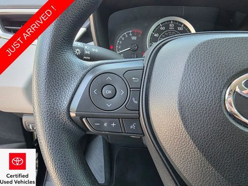 Certified 2022 Toyota Corolla LE image 30