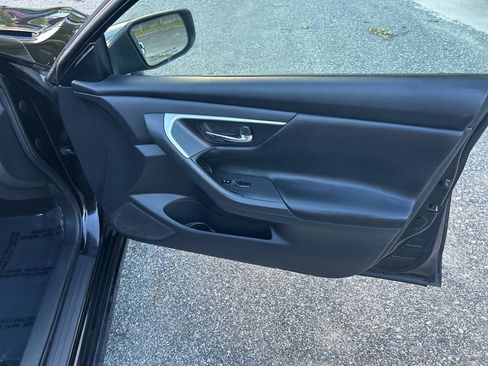 Used 2018 Nissan Altima 2.5 S FWD image 21