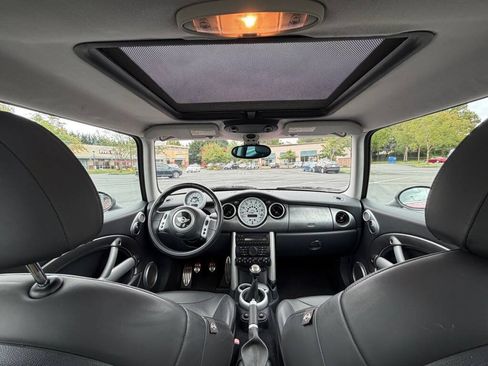 Used 2004 MINI Cooper S FWD image 11