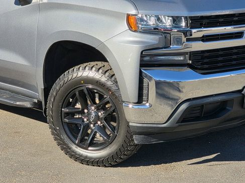 Used 2019 Chevrolet Silverado 1500 LT w/ All-Star Edition image 9