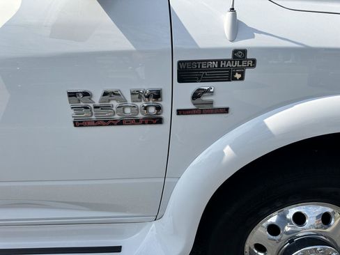 Used 2018 RAM 3500 Laramie AWD/4WD image 10