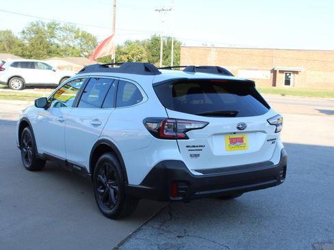 Used 2020 Subaru Outback Onyx Edition XT w/ Popular Package #2 image 7