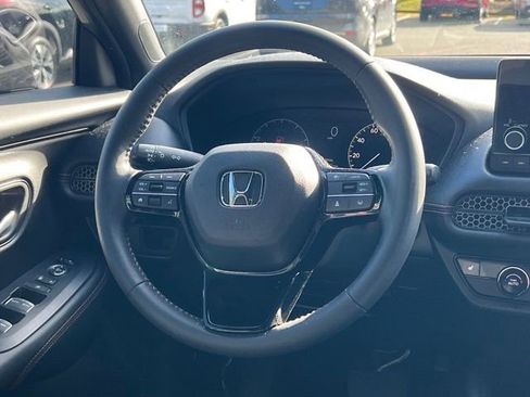 Used 2025 Honda HR-V Sport image 14