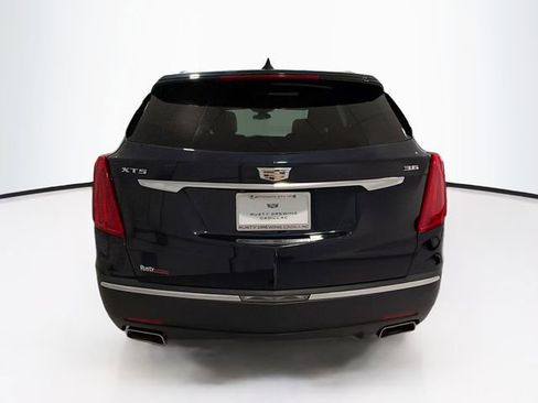 Used 2017 Cadillac XT5 Luxury w/ Driver Awareness Package FWD image 5