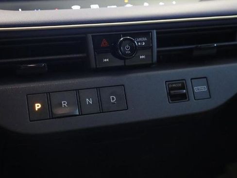 New 2026 Nissan Leaf SV+ w/ Floor Mat Package (SV+) FWD image 14