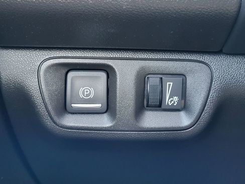 Used 2021 GMC Acadia SLE w/ Driver Convenience Package image 19