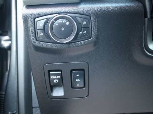 Used 2018 Ford F150 Lariat image 17