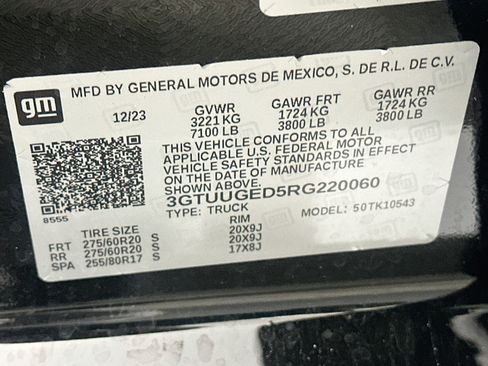 Used 2024 GMC Sierra 1500 Denali w/ Technology Package AWD/4WD image 12