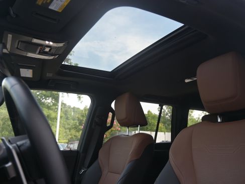 Used 2024 Lexus GX 550 w/ Cold Area Package AWD/4WD image 30