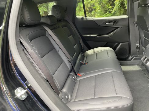 Used 2026 Chevrolet Equinox LT w/ Convenience Package II FWD image 37