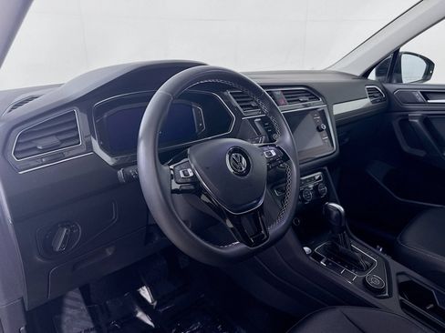 Used 2021 Volkswagen Tiguan SEL AWD/4WD image 4