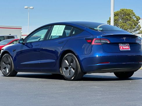 Used 2021 Tesla Model 3 Standard Range Plus image 7