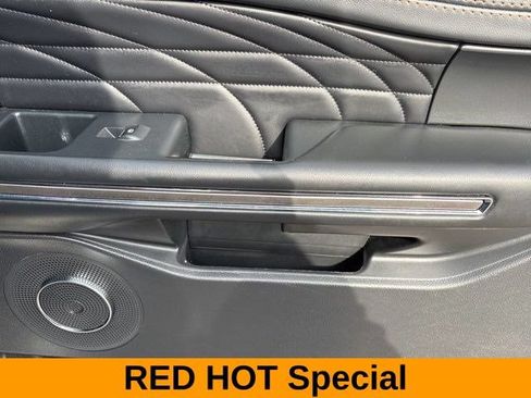 Used 2023 Ford Expedition Max Platinum AWD/4WD image 41