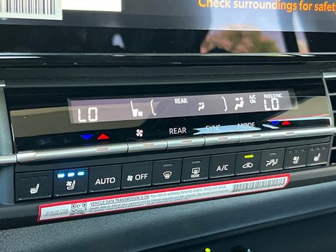 New 2026 Toyota Sienna Platinum AWD/4WD image 23