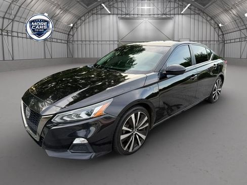Used 2021 Nissan Altima 2.5 SR FWD image 2