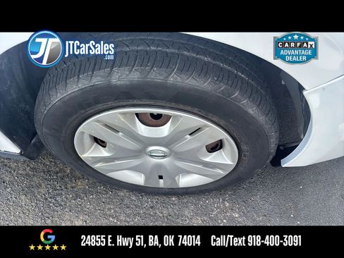 Used 2010 Nissan Versa 1.8 S FWD image 27