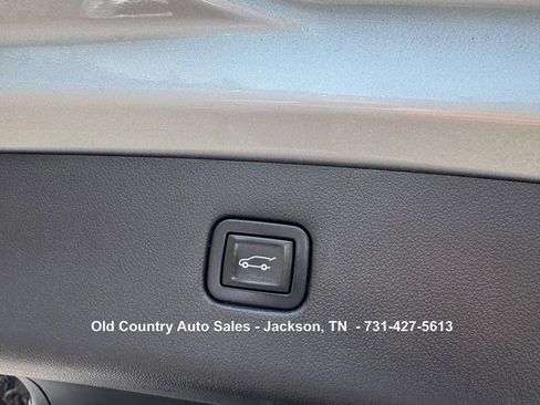 Used 2020 Chevrolet Blazer LT FWD image 11