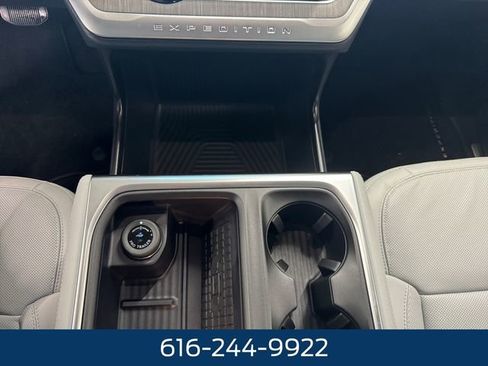 New 2025 Ford Expedition Max Platinum w/ Platinum Ultimate Package image 14