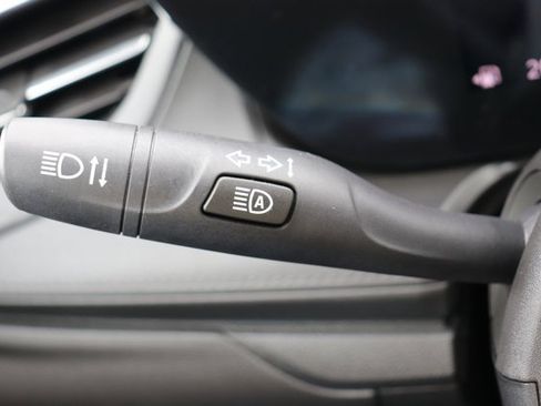 Used 2025 Buick Encore GX Preferred FWD image 21