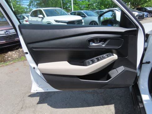 Used 2023 Honda Accord EX image 13