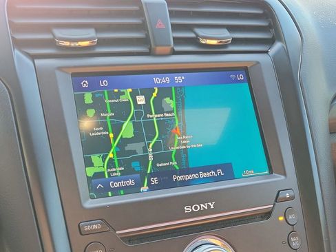 Used 2019 Ford Fusion Titanium image 33