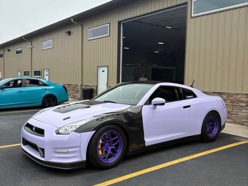 Used 2014 Nissan GT-R Premium AWD/4WD image 6