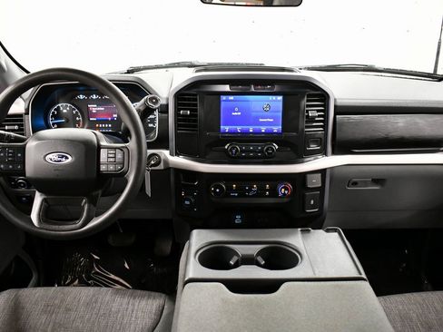 Used 2023 Ford F150 XLT image 3