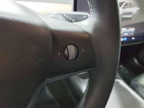 Used 2022 Tesla Model 3 Performance image 14