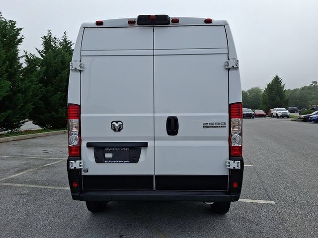 Used 2025 RAM ProMaster 2500 w/ Convenience Group FWD image 5