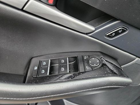 Certified 2025 MAZDA CX-30 AWD 2.5 S w/ Select Sport Pkg image 17