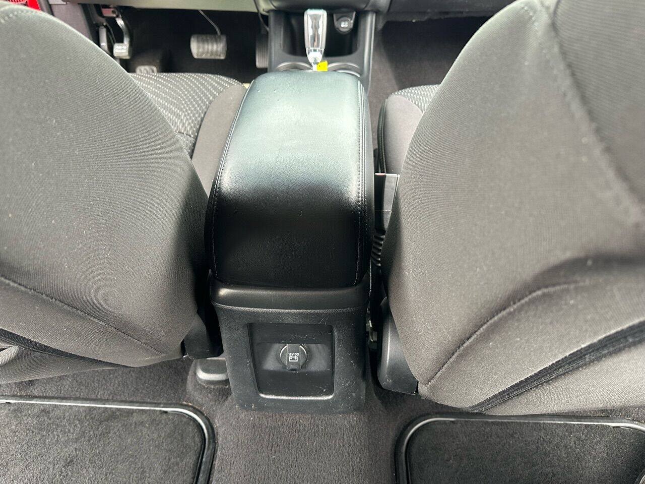 Used 2014 Dodge Journey American Value Package w/ Flexible Seating Group FWD image 18