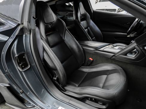 Used 2017 Chevrolet Corvette Grand Sport RWD image 38