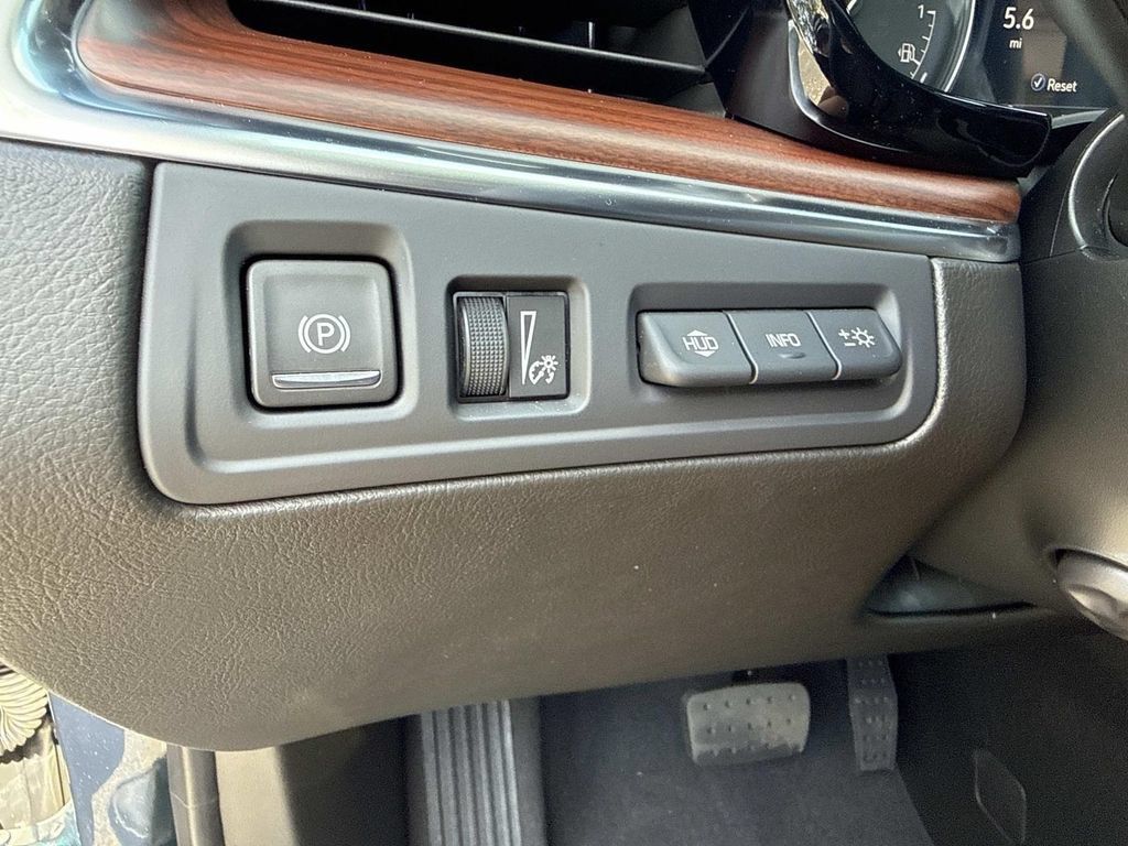 New 2026 Cadillac XT5 Premium Luxury w/ LPO, ONYX Package AWD/4WD image 31