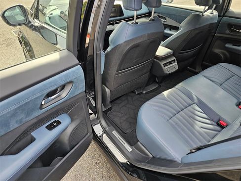 Certified 2023 Nissan Ariya image 9