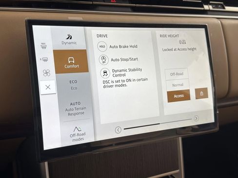New 2026 Land Rover Range Rover SE image 19