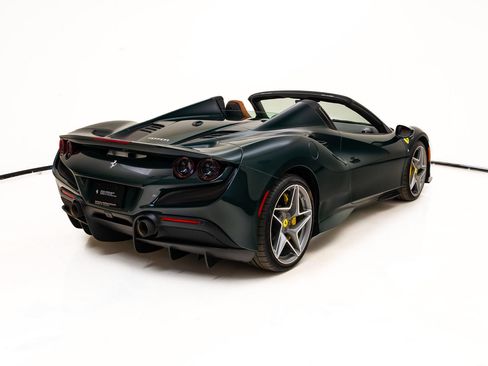 Certified 2022 Ferrari F8 Tributo RWD image 7