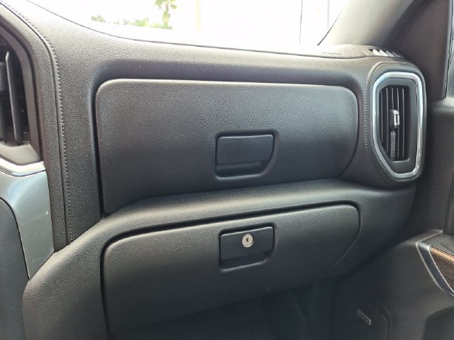 Used 2020 Chevrolet Silverado 1500 RST AWD/4WD image 17