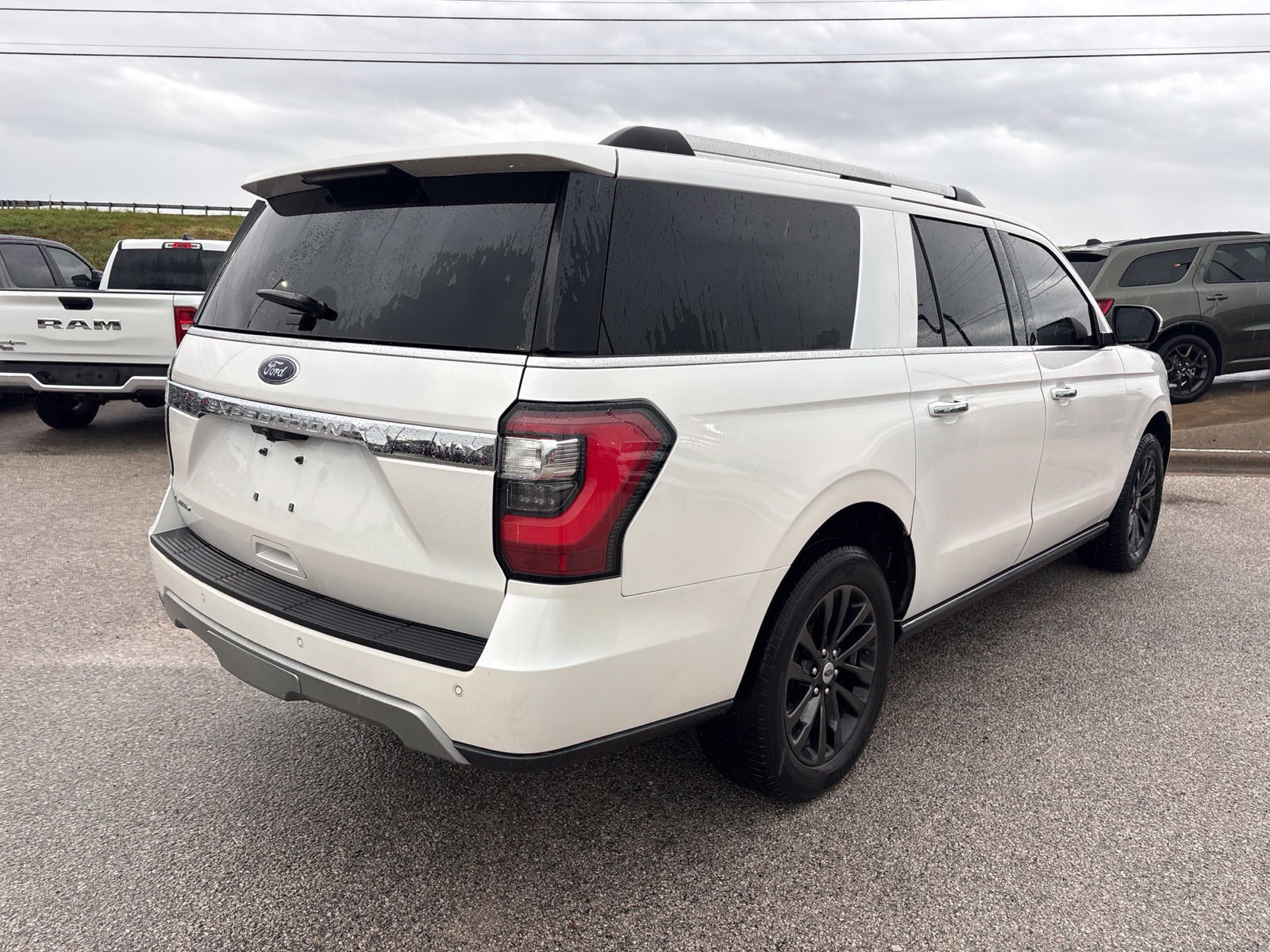 Used 2019 Ford Expedition Max Limited w/ Driver Assistance Package RWD image 6