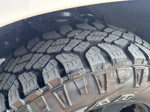 Used 2025 RAM 1500 Warlock AWD/4WD image 5