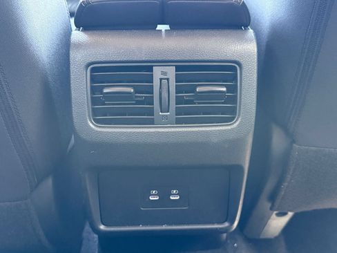 Used 2026 Nissan Rogue SV AWD/4WD image 24