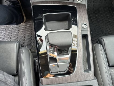 Certified 2025 Audi Q5 2.0T Premium Plus w/ Premium Plus Package image 20