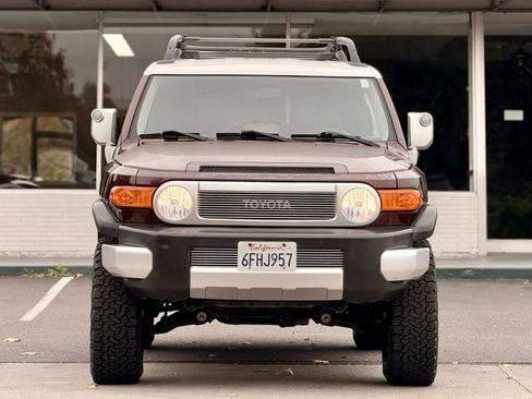 Used 2007 Toyota FJ Cruiser 4WD image 3