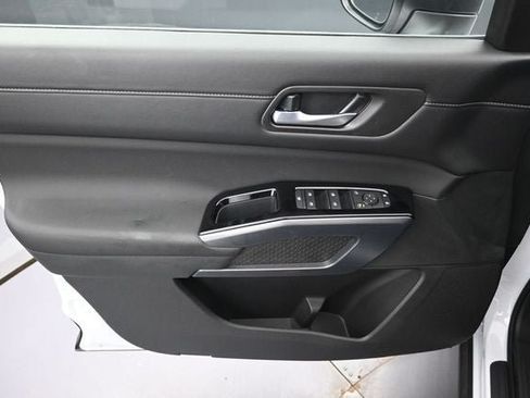 New 2026 Nissan Pathfinder SL AWD/4WD image 24