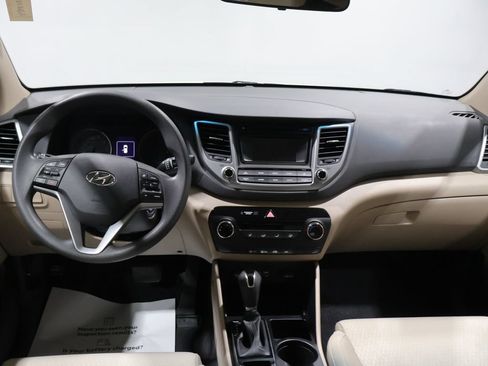 Used 2017 Hyundai Tucson SE w/ SE Popular Package 02 AWD/4WD image 16