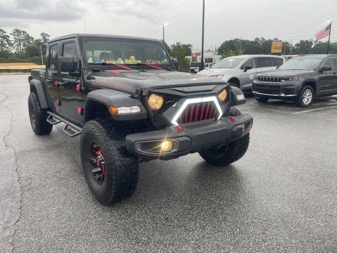 Used 2021 Jeep Gladiator Rubicon w/ Safety Group AWD/4WD image 12