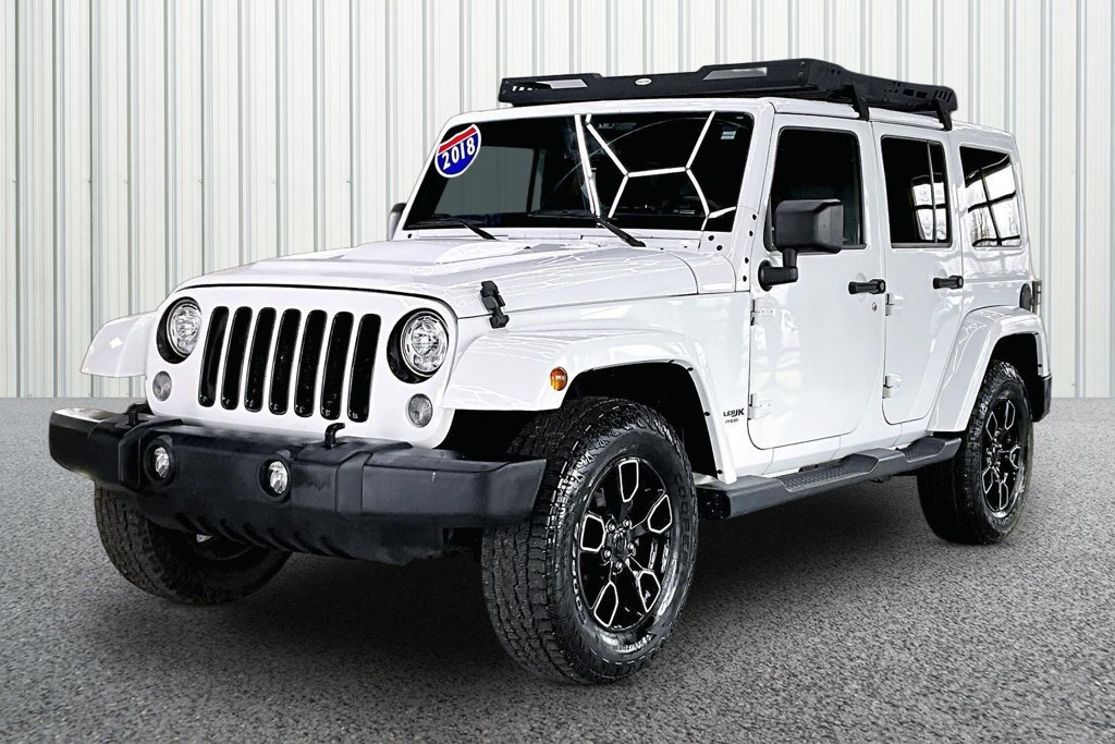 Used 2018 Jeep Wrangler Unlimited Sahara AWD/4WD image 3