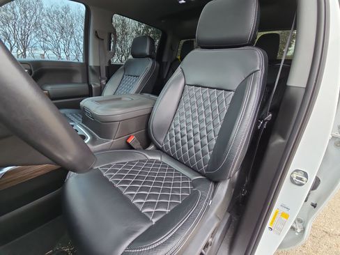 Used 2020 Chevrolet Silverado 1500 RST image 11